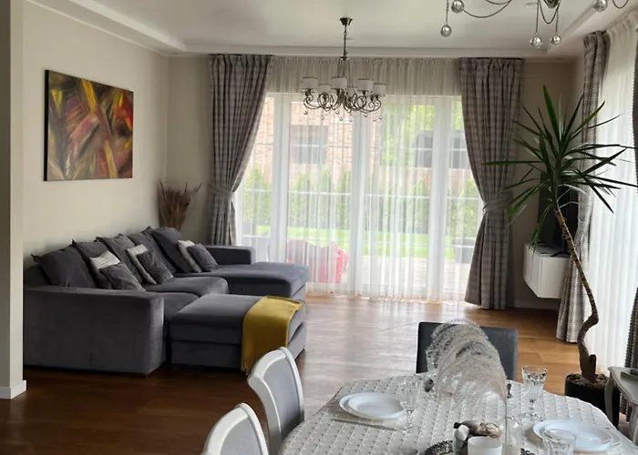 Melnrage Beach Cozy Apartments & Terrace - Pine View Sea Entry
